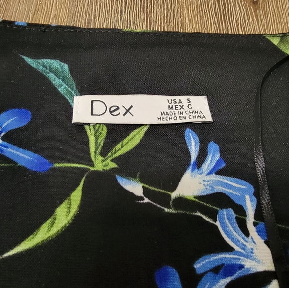 Dex Floral and Lace Open Cardigan - Picture 2 of 4